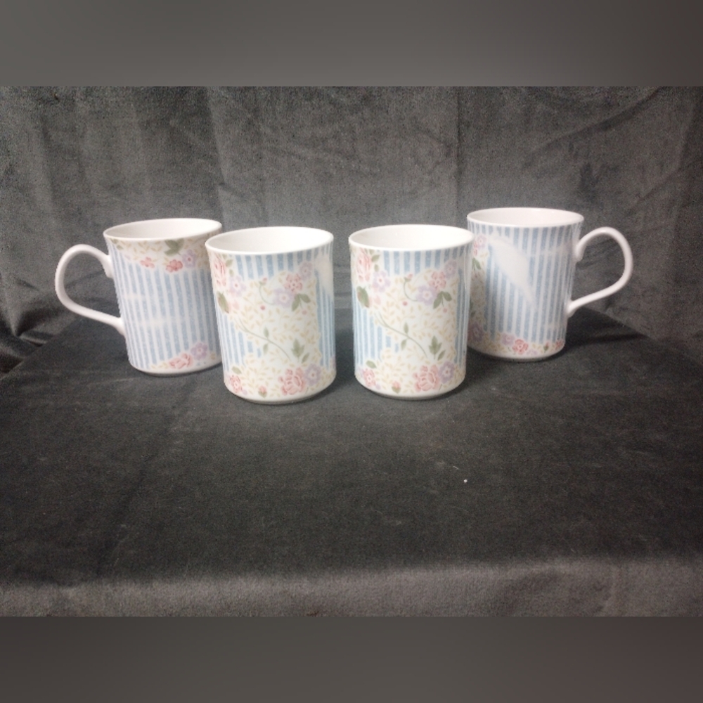 Vintage 90s Guess Home Collection Floral and Striped Ceramic Mug Set Of 4 EUC